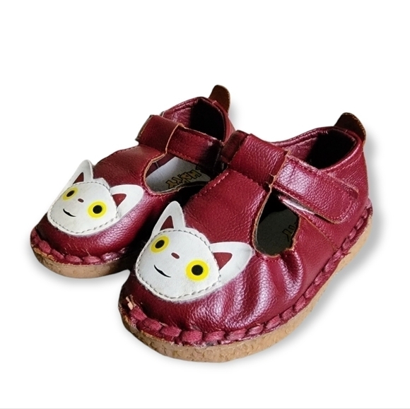 Bee Happy Red Leather Kitty Cat Mary Jane Shoes Size 7 - Picture 1 of 14